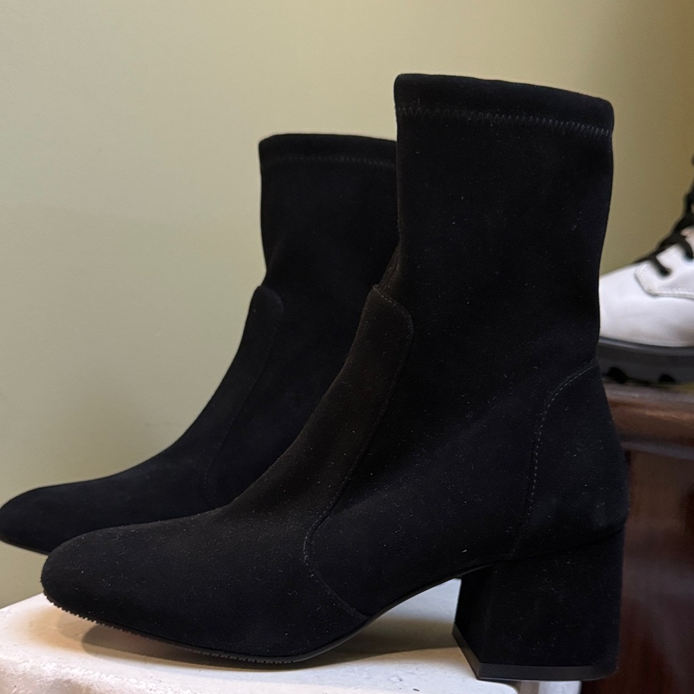 Stuart Weitzman suede Black Heeled Boots Size 4.5 women H21N12 - Picture 1 of 6